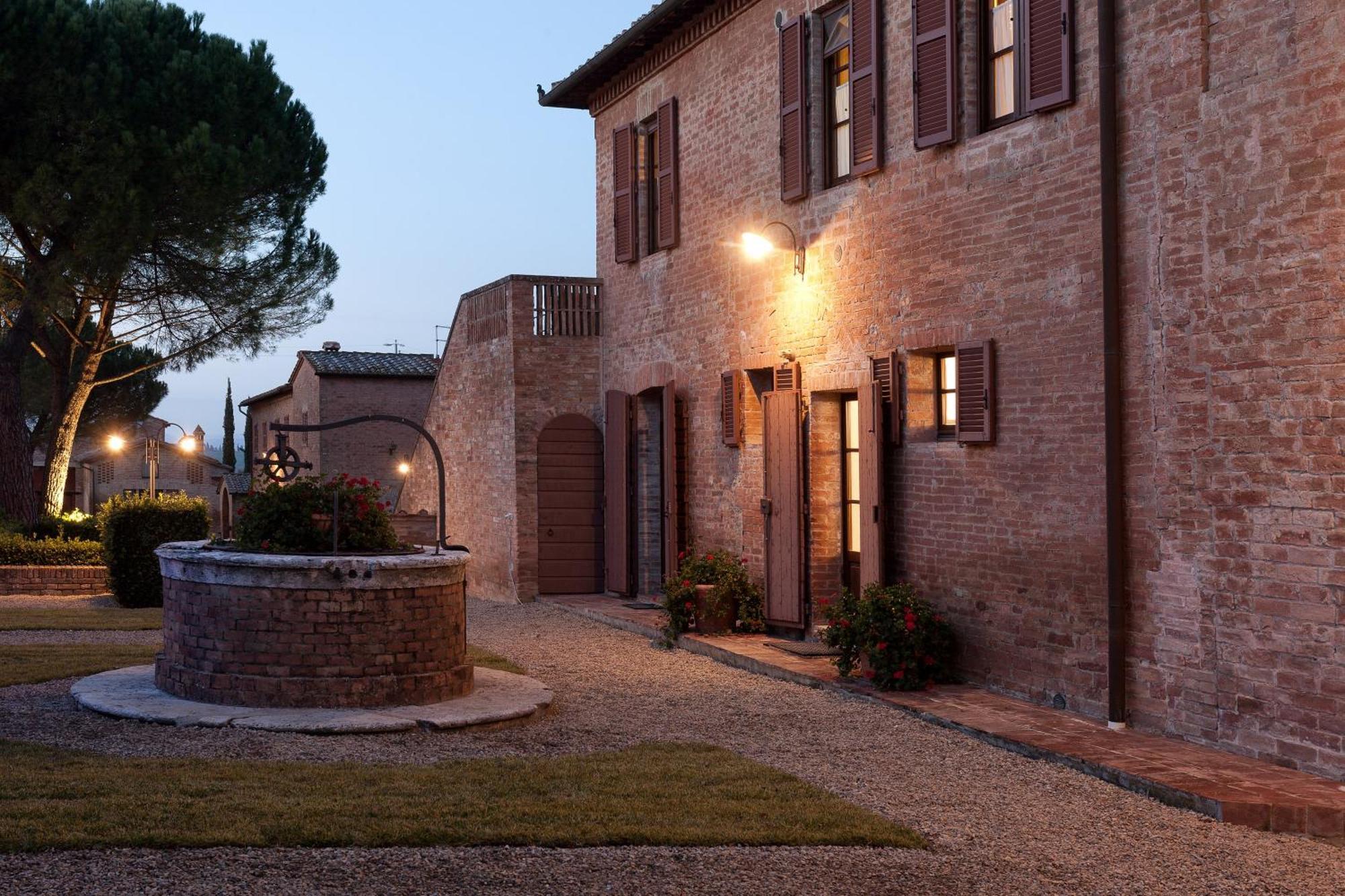 Villa Agriturismo Tenuta La Campana Asciano Exterior foto